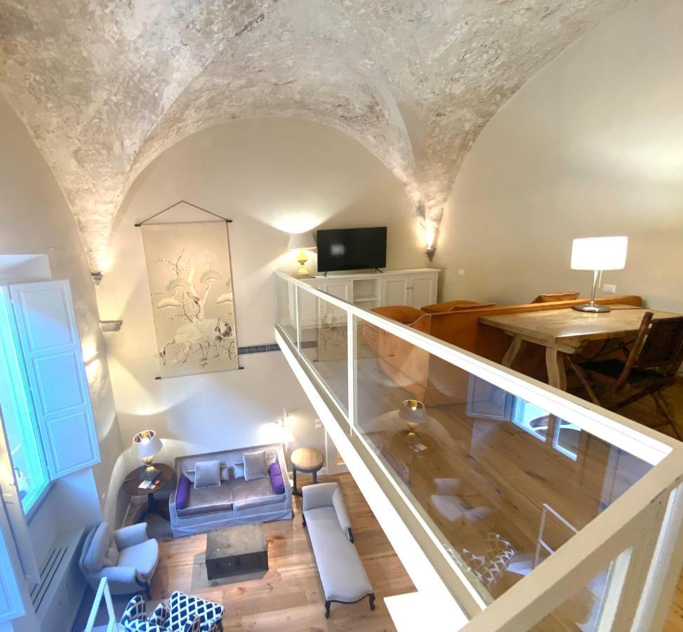 Accademia Newly Renovated Ancient Abbey Apartment Florenţa Exterior foto
